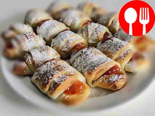 Вкусные рогалики с абрикосовым джемом