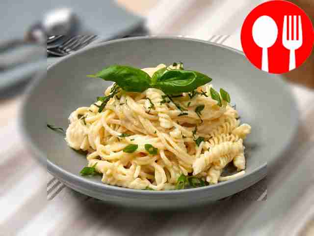 Спагетти с макаронами