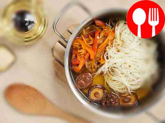 Доведите суп до готовности: в кастрюлю с...