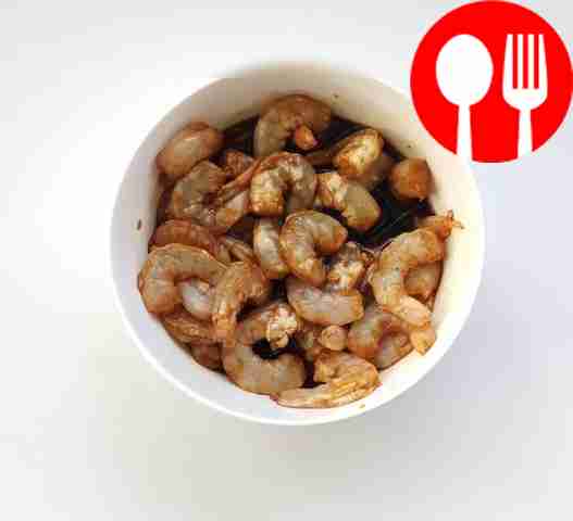 Приготовьте маринад из соевого соуса с...