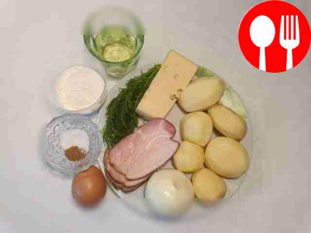 Очистите лук и картофель, тщательно их...