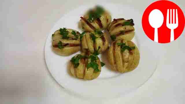 Румяный картофель с беконом