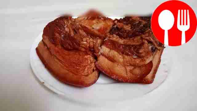 Золотистое сало в луковой шелухе