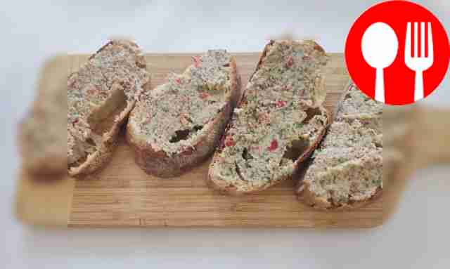 Кростини с песто из сала