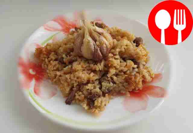 Сытный плов в мультиварке