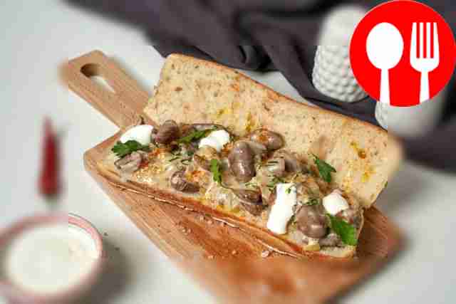 Багет с куриными сердечками