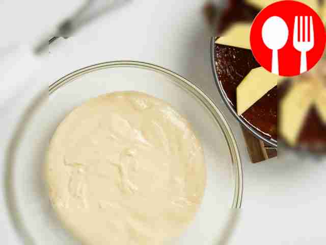 Приготовьте тесто. В глубокой миске соедините...