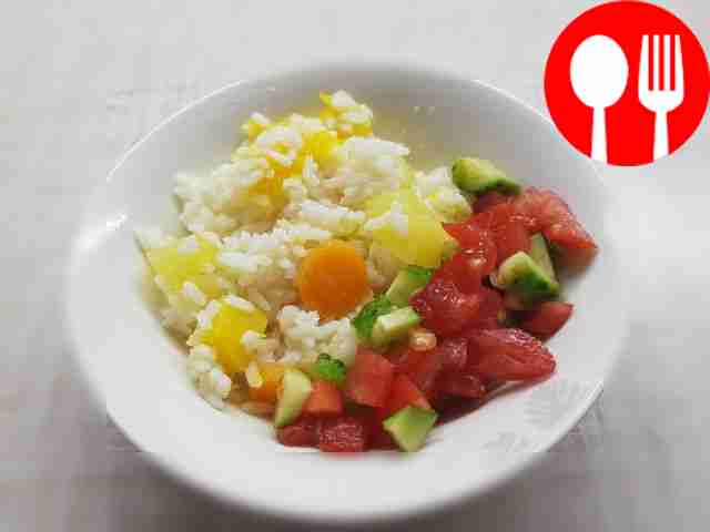 Легкий и полезный рис с овощами