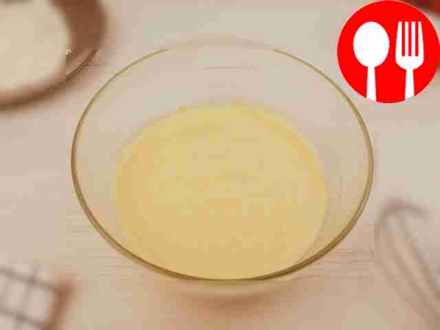 Перемешайте тесто до однородной консистенции с...