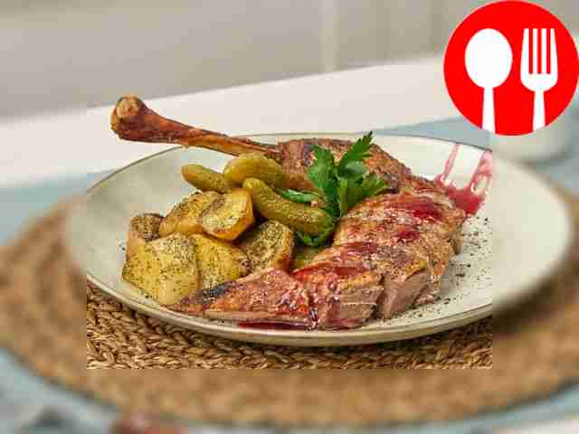 Гусь с картошкой