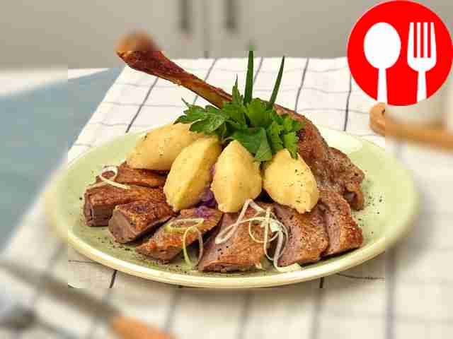 Гусь с яблоками