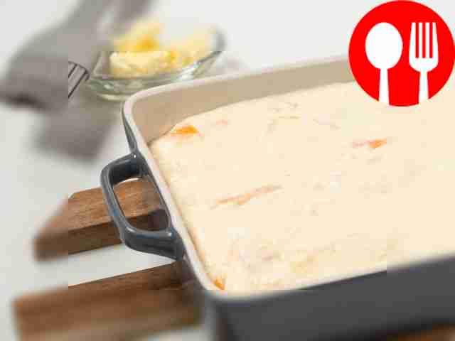 Разогрейте духовку до 180 градусов. Смажьте...