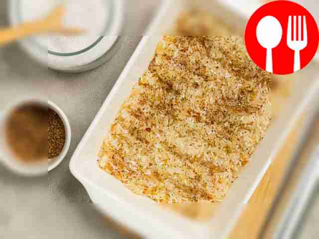 Приготовьте рис по-болгарски. Переложите рис с...