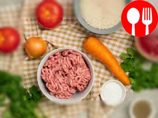 Рис сварите до состояния аль денте, слейте...