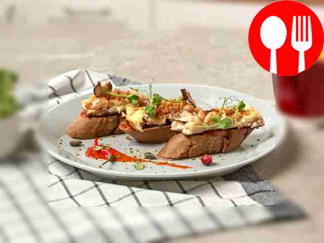 Багет с бараньей грудинкой