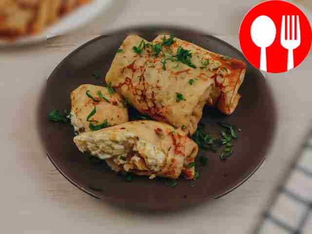 Блинчики с сыром и яйцом