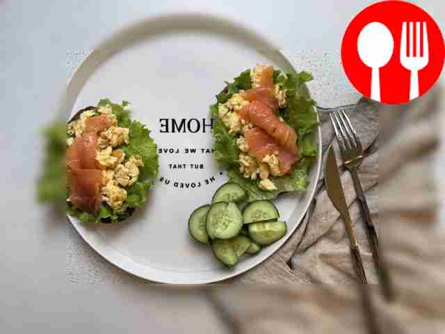 Брускетта с омлетом