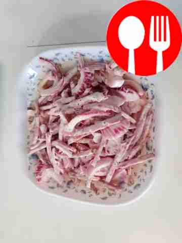 Салат с колбасой