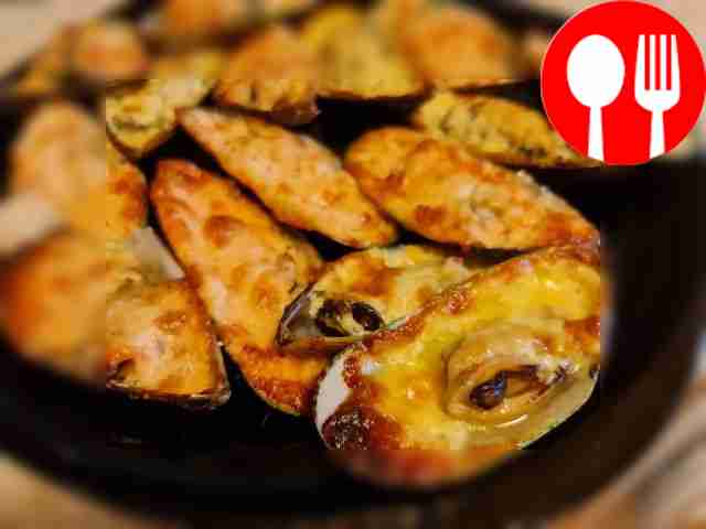 Мидии в створках, запеченные на соли