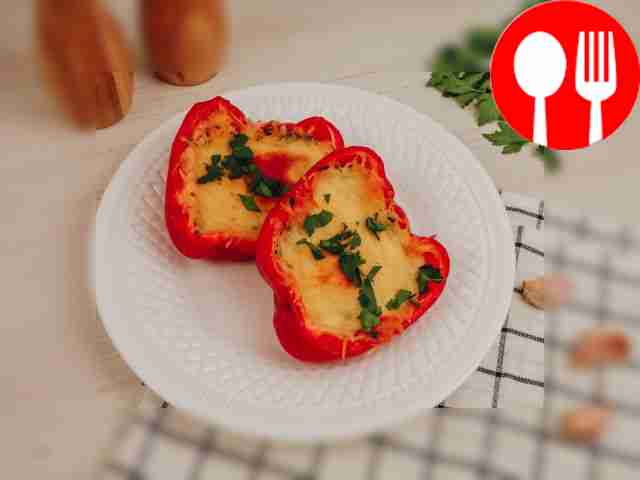 Запеченный перец с творогом и зеленью