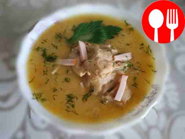 Наваристый суп с копченостями и курицей