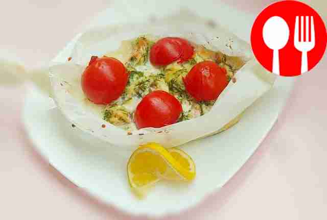 «Лодочки» с лососем и овощами