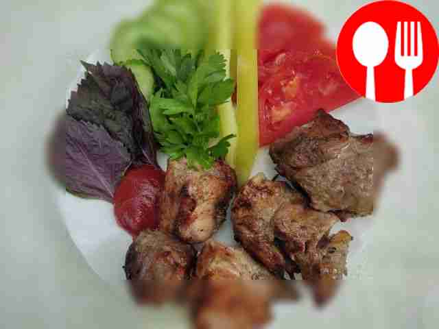 После готовности разместите мясо на...