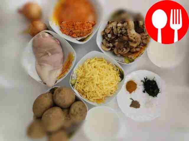 Очистите и помойте картофель, лук и морковь....