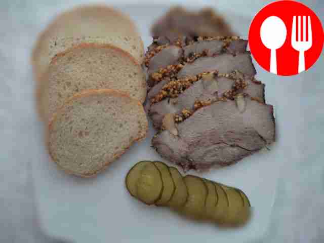 Буженина по-домашнему с чесноком и специями