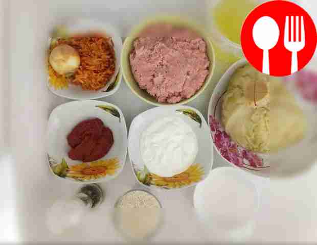 Сварите мясной бульон или разморозьте его....