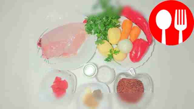 Мясо обработайте и тщательно промойте....