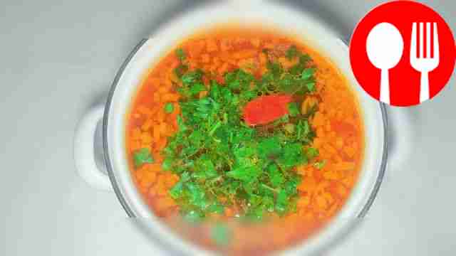 Пряный суп с курицей и семенами киноа