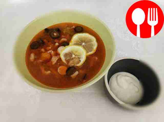 Насыщенная мясная солянка