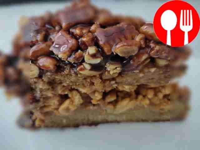 Торт «Сникерс» с вареной сгущенкой