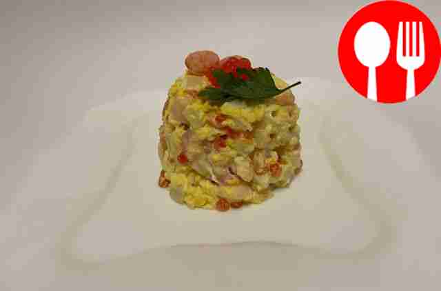 Салат с морепродуктами по-царски