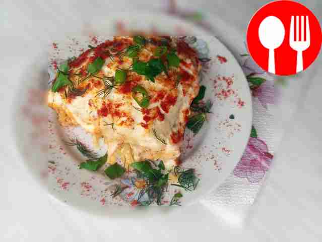 Мясная запеканка превосходно идёт с свежими...