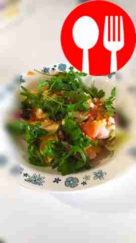 Белковый завтрак из яичницы с индейкой