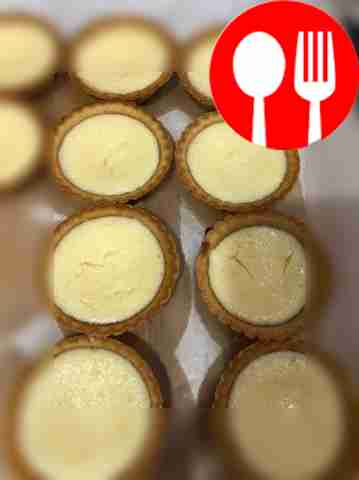 Творожники со сметаной