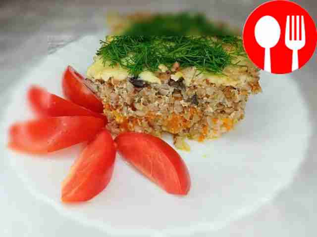 Вкусная запеканка с гречкой, курицей и грибами