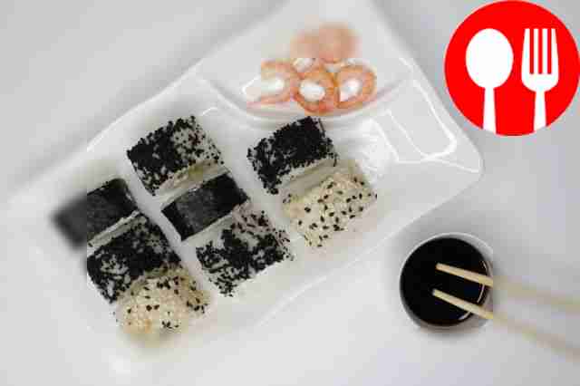 Домашние роллы с икрой капеллана (масаго)