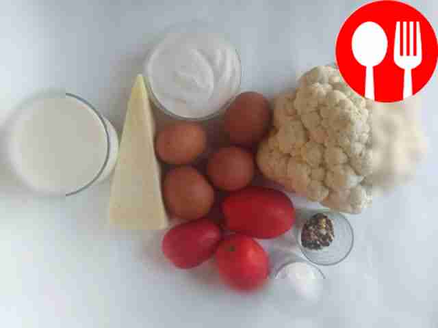 Хорошенько промойте капусту и разделите её на...