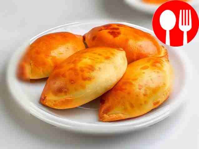 Дрожжевые пирожки с квашеной капустой и грибами