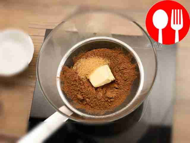 В глубокой миске соедините какао, сливочное...