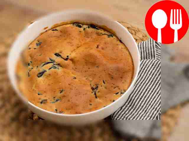 Поместите форму в заранее разогретую до 200 °C...