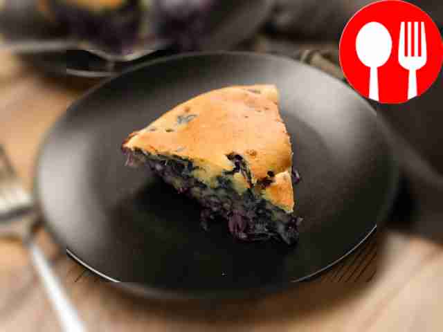 Порежьте на порционные куски и подавайте к столу.