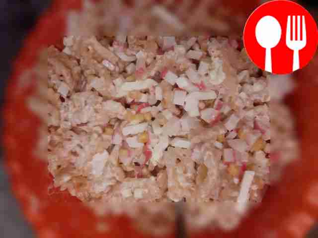 Хрустящий салат с крабовыми чипсами