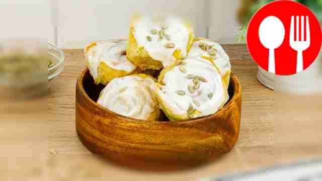 Простые синнабоны из слоеного теста