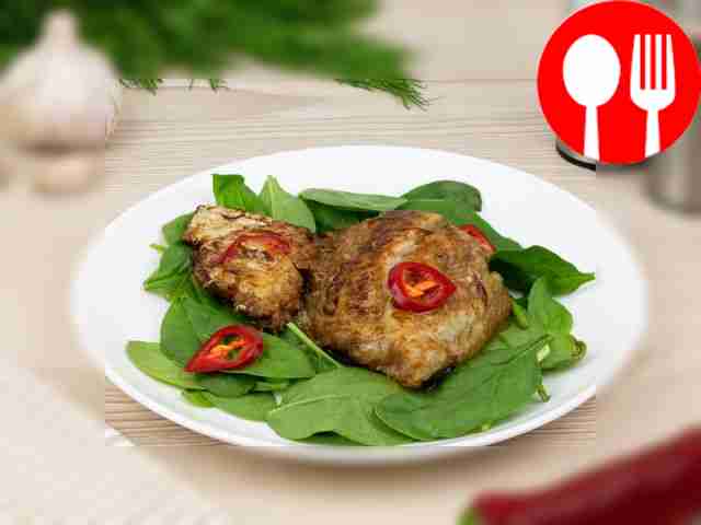 Готовое филе судака размещайте на порционных...