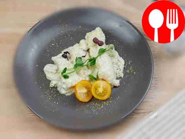 Судак в мультиварке под сметанным соусом