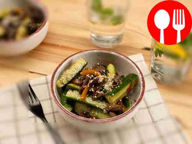 Салат из говядины с огурцом